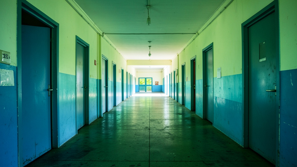 Fiscalía desbarata red de corrupción en Hospital IESS Durán; 16 imputados