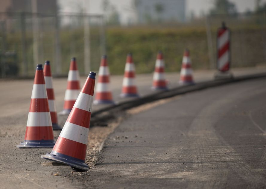 Municipio de Guayaquil endurece controles contra estacionamiento ilegal en vías públicas