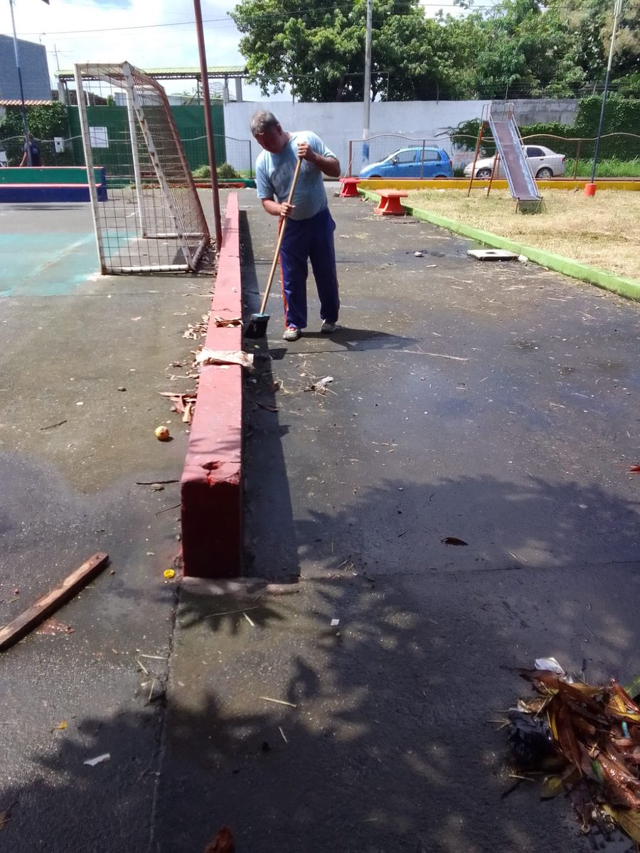 Durán inicia limpieza y fumigación en parques Aguas Danzarinas y Los Helechos