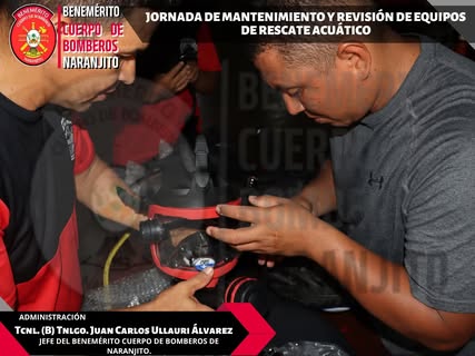 Bomberos de Naranjito revisan equipos para rescatar en el agua