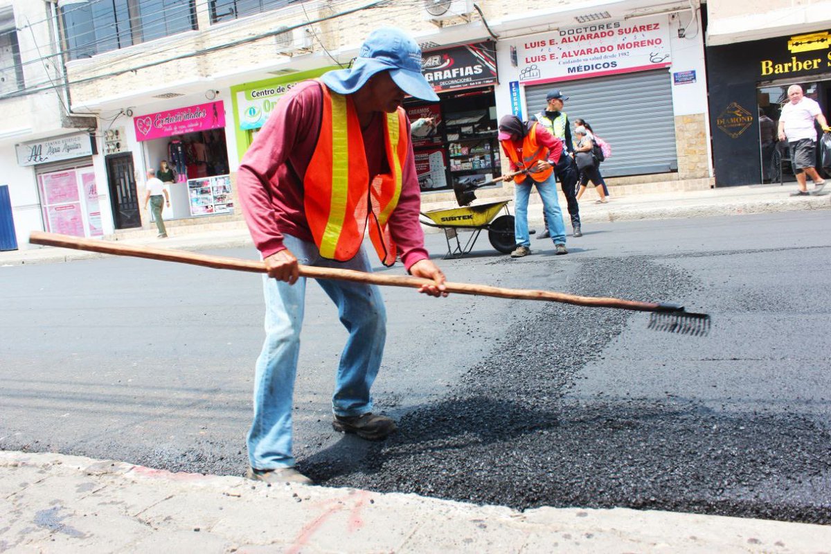 Municipio de Durán inicia recapeo en Av. Samuel Cisneros, sector norte