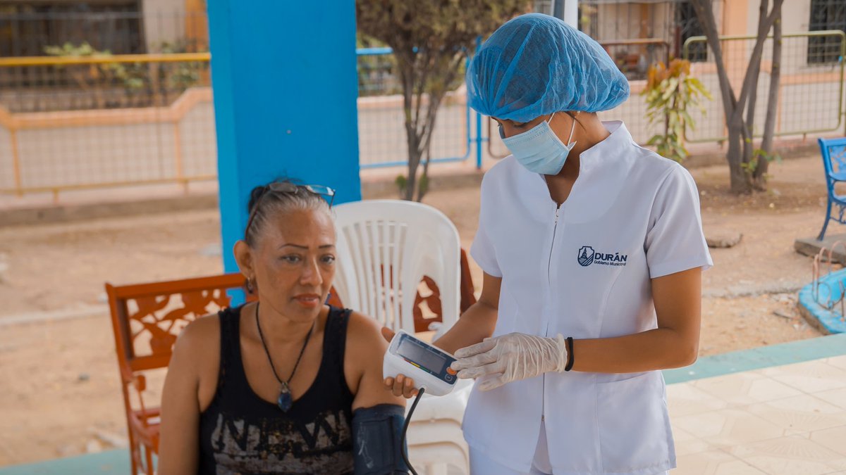 Promotores de Salud capacitan a vecinos en Primavera 1, Durán