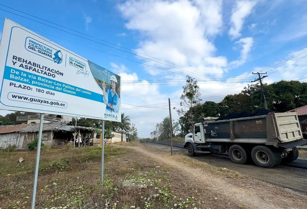 Prefectura del Guayas amplía a cuatro carriles la vía Nobol-La Cadena en Pedro Carbo