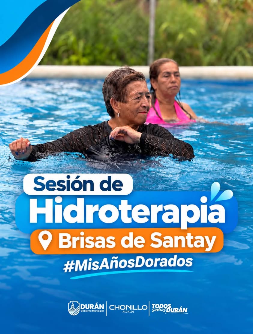 Adultos mayores de Brisas de Santay realizan hidroterapia para mejorar su movilidad