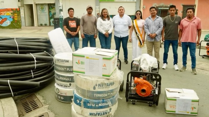 Comuna Caimito recibe kit móvil de riego para apoyar a productores agrícolas
