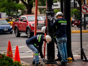 La Alcaldía invierte 5,2 millones en alumbrado para mejorar seguridad en Guayaquil