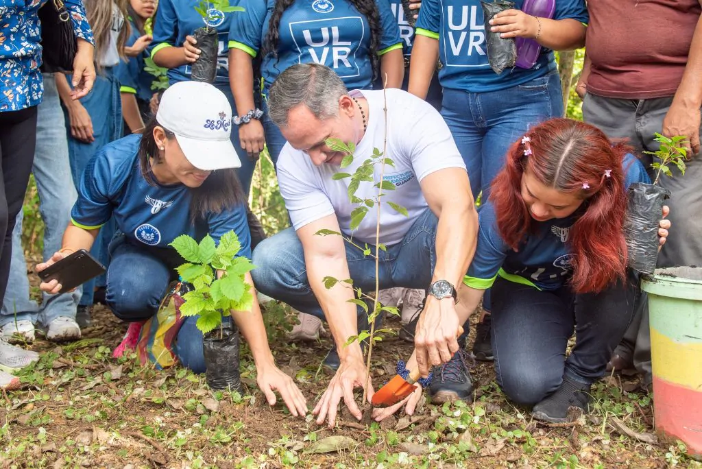 Naranjal: Prefectura del Guayas refuerza ríos ante El Niño