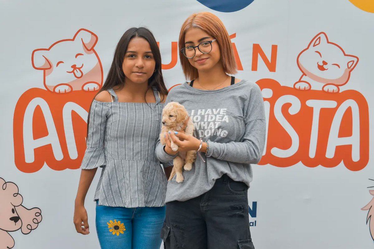 Feria 'Adopta a un Amigo' en el Malecón Alfredo Palacio busca hogares para mascotas
