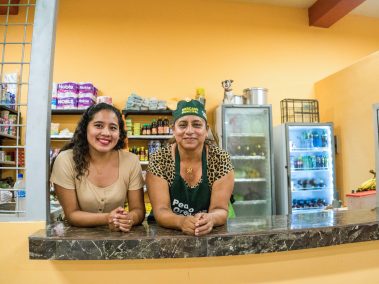 Reabrieron el nuevo Mercado Municipal en Coronel Marcelino Maridueña con show y misa