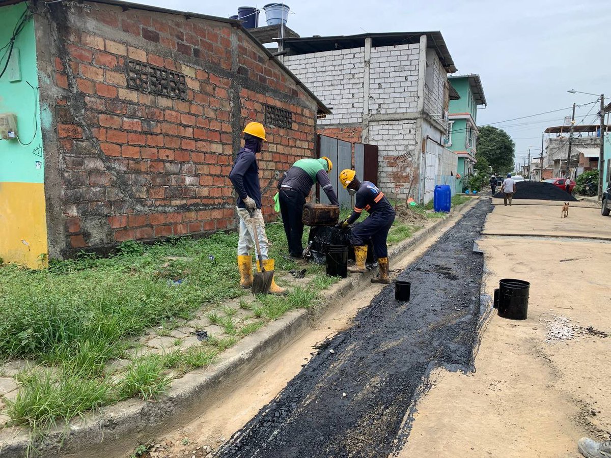 Avanza instalación de agua en Cali Murillo y Elsa Bucaram con 75% de avance