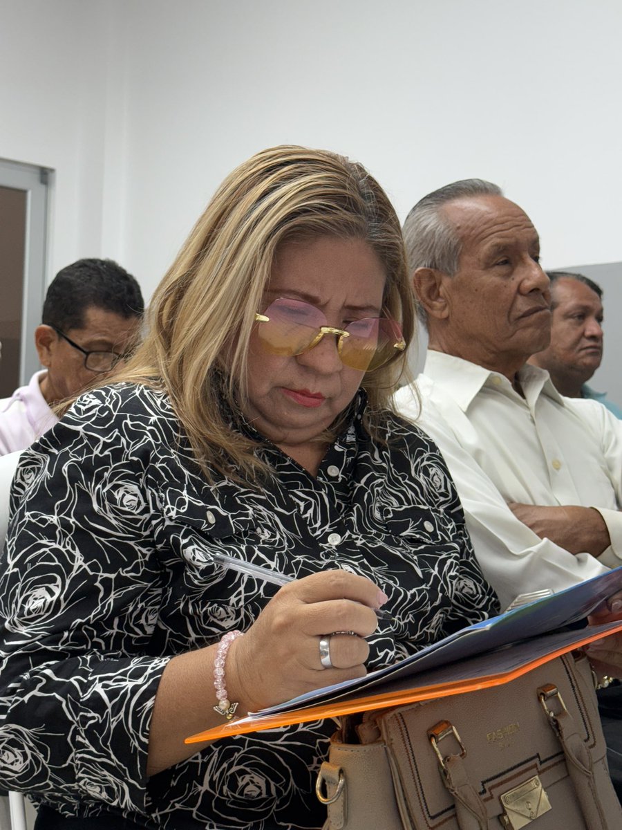 Durán capacita a miembros de Consejos Consultivos para fortalecer la participación ciudadana