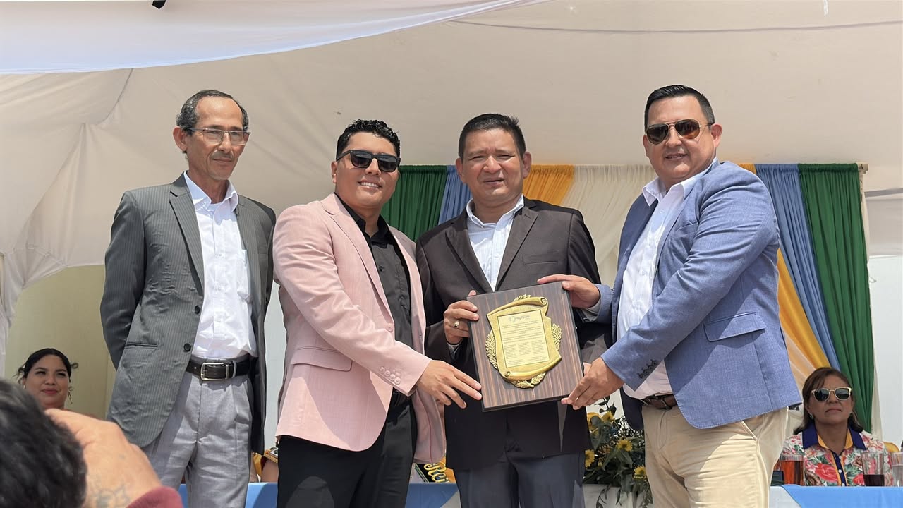 El Laurel celebra 84 años de historia y desarrollo en Juan Bautista Aguirre