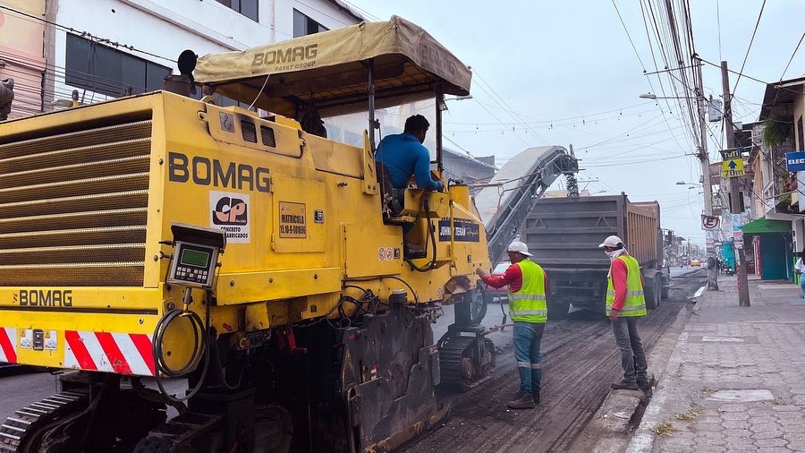 Municipio de Durán inicia fresado en Av. Samuel Cisneros para renovar 90% del vial