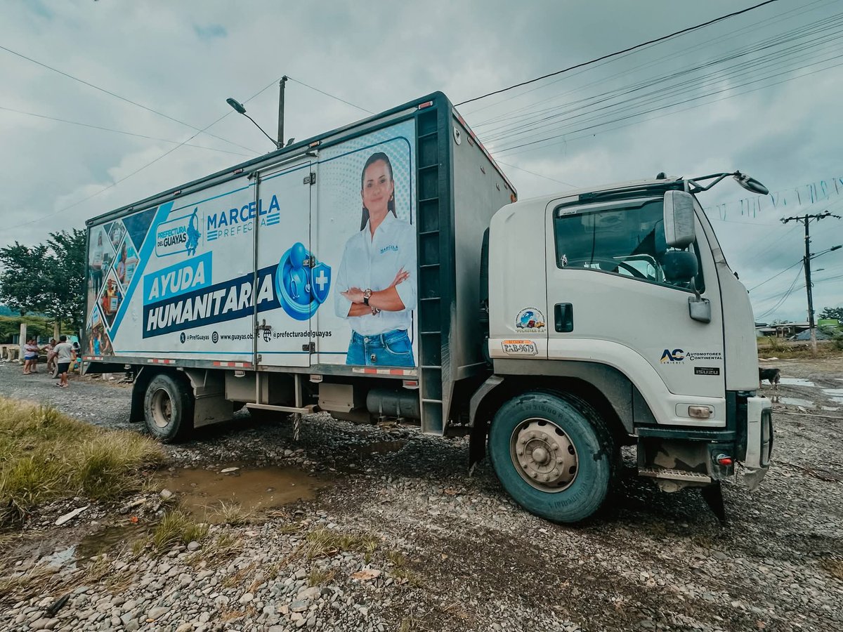 El Triunfo: Prefectura del Guayas entrega 130 tanques de agua en zonas afectadas por la invernal