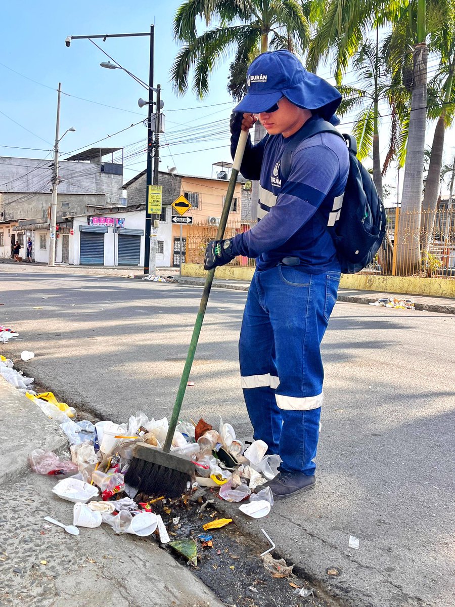Durán Limpio y la Alcaldía realizan jornada de limpieza tras procesión del Divino Niño