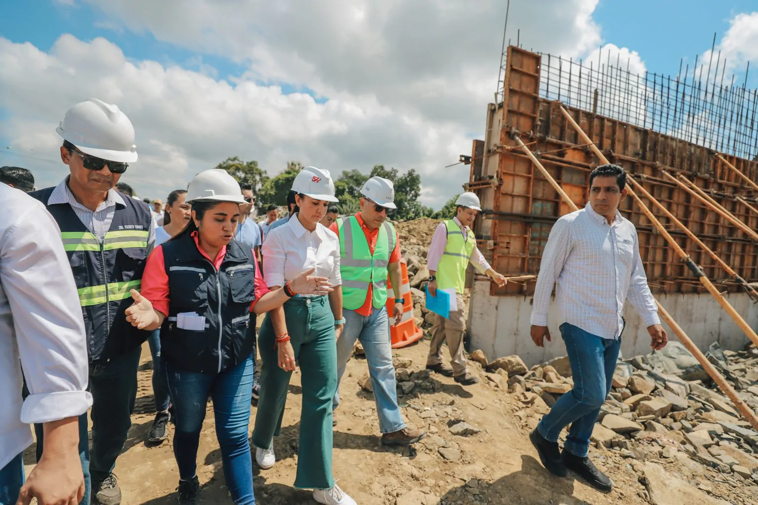 Asfaltado Milagro-Carrizal: 8 km para seguridad rural y transporte rápido