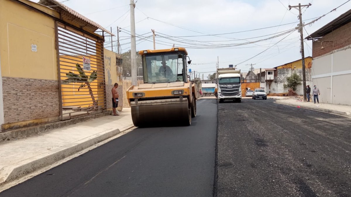Dirección de Obras Públicas de Durán avanza con mejoras en calles del cantón