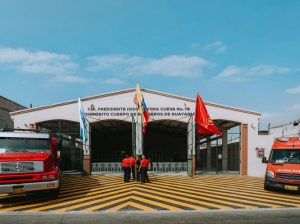 Inauguran estación de bomberos en Vía a la Costa para mejorar respuesta ante emergencias