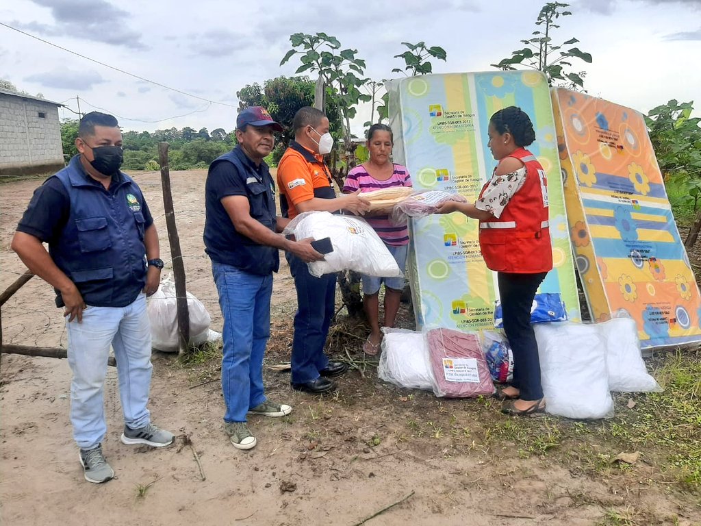 Asistencia humanitaria llegó a 40 familias en Balzar tras inundaciones