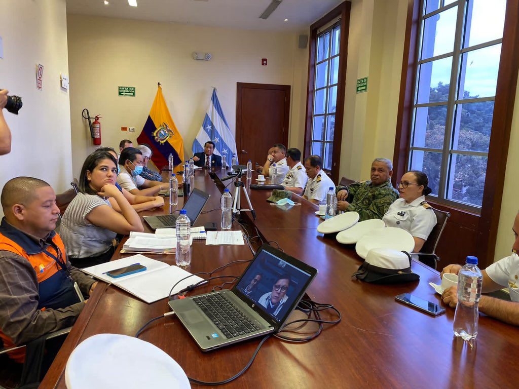 Autoridades se reunieron para analizar colisión en puente Durán-Santay
