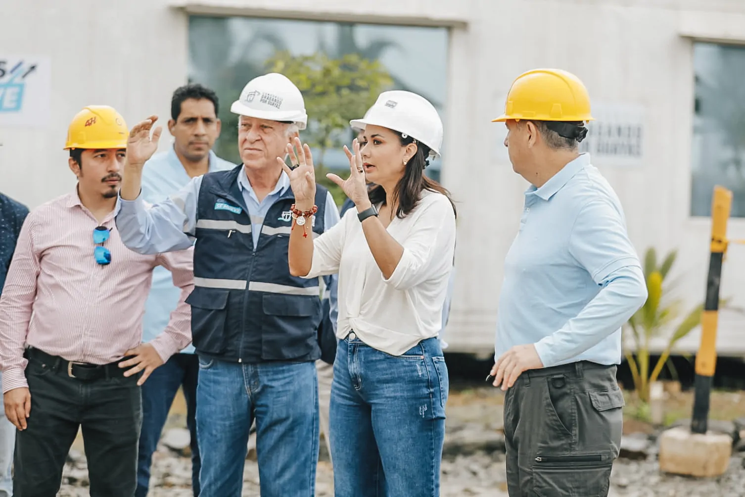 Prefectura del Guayas inspecciona terreno en Durán para dragado del río Guayas