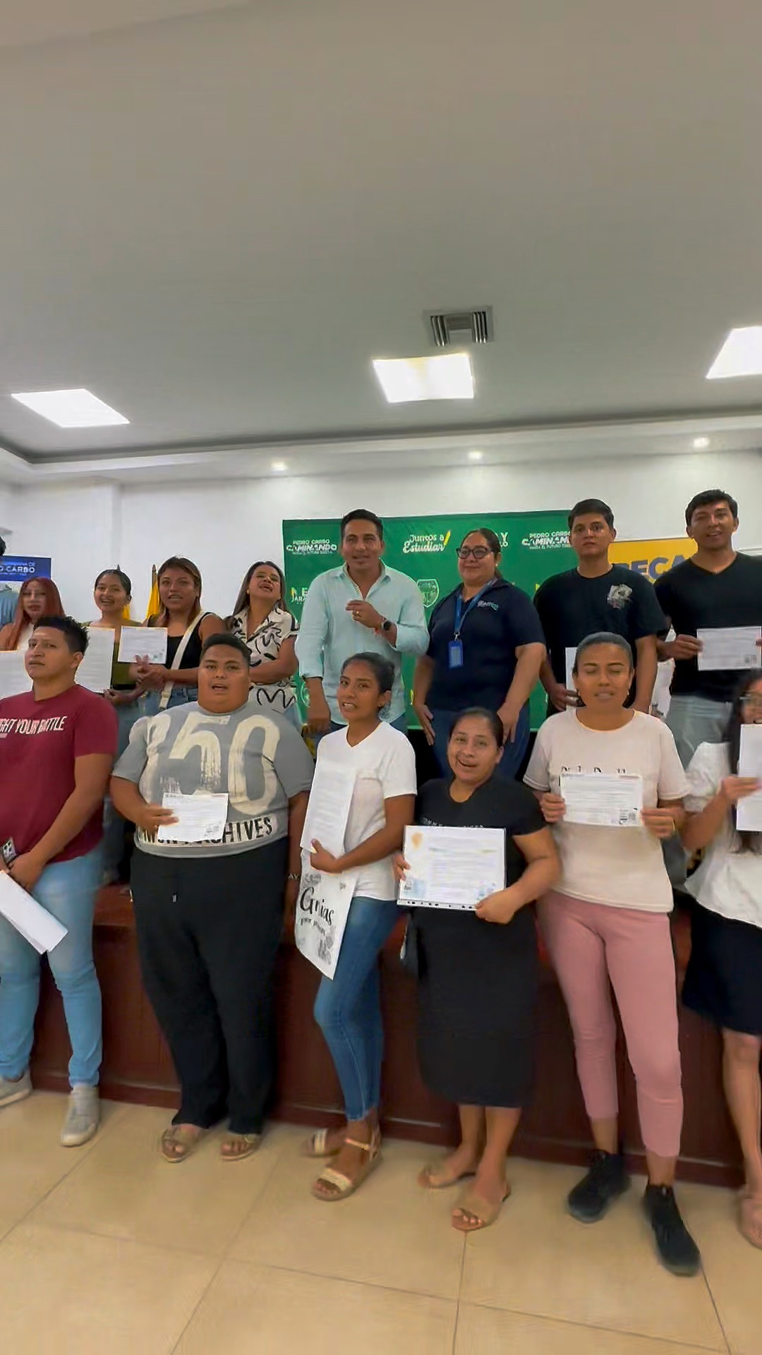 Más de 200 jóvenes de Pedro Carbo postulan a becas del AGTECH para impulsar su futuro
