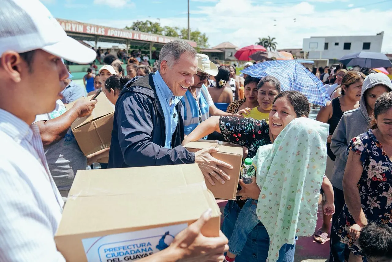 Prefectura del Guayas lleva ayuda humanitaria a 700 familias en El Empalme
