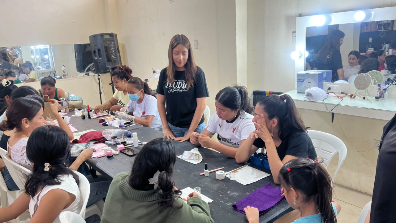 Municipalidad de Pedro Carbo impulsa capacitación laboral para 42 mujeres emprendedoras