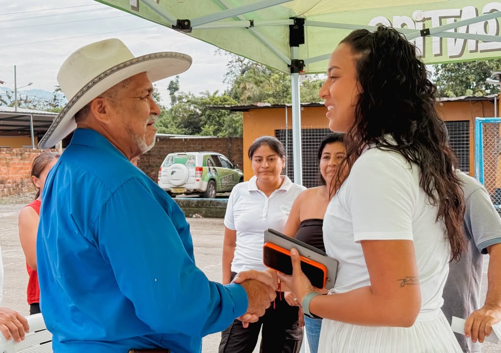 El Triunfo: Brigadas médicas y veterinarias atienden a Santa Martha