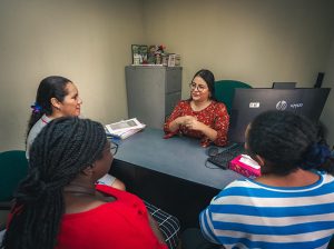 ZUMAR atiende a 7.538 adolescentes por acoso escolar en Guayaquil