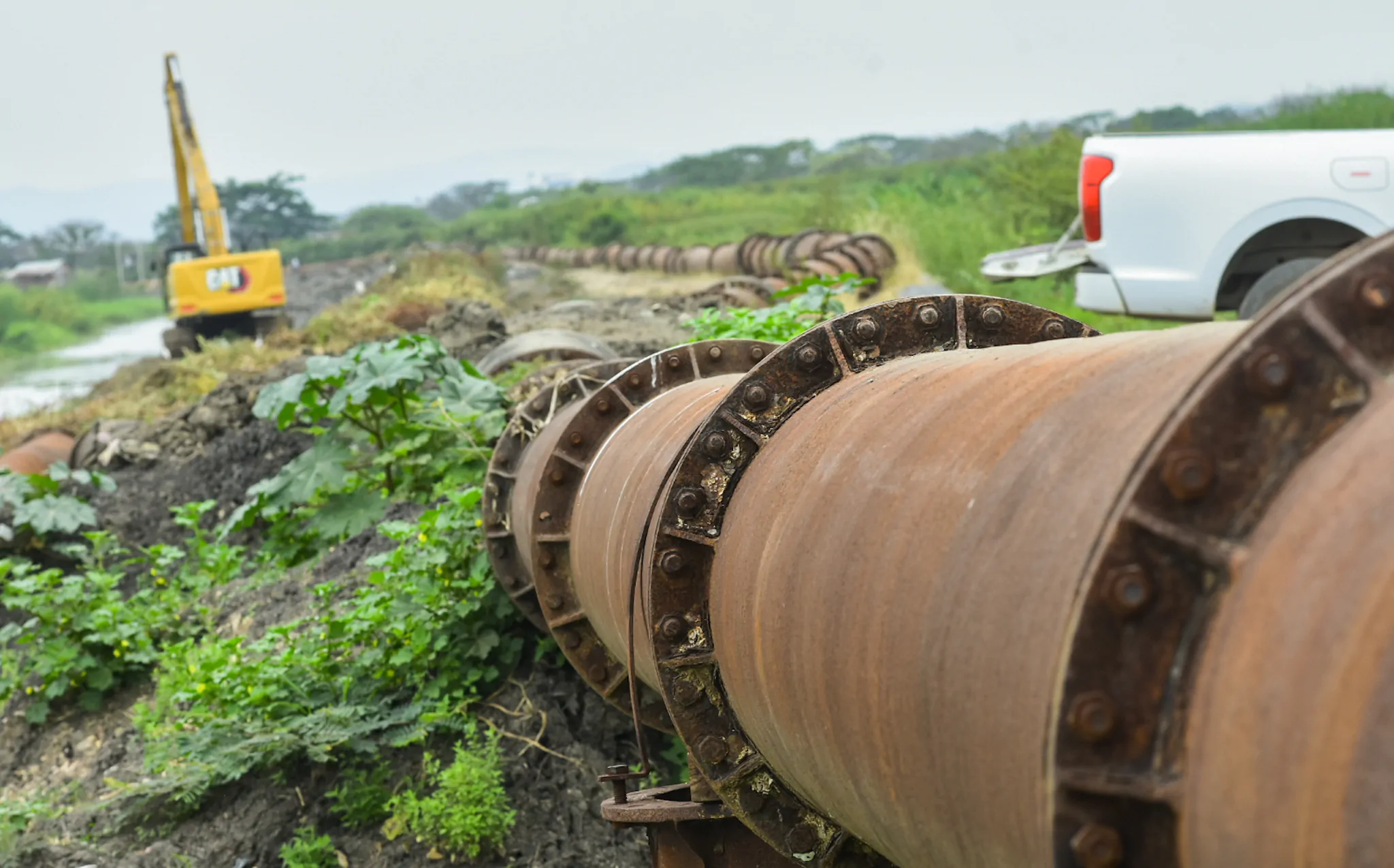 Prefectura del Guayas avanza en dragado del río con 1,3 millones de m³ extraídos