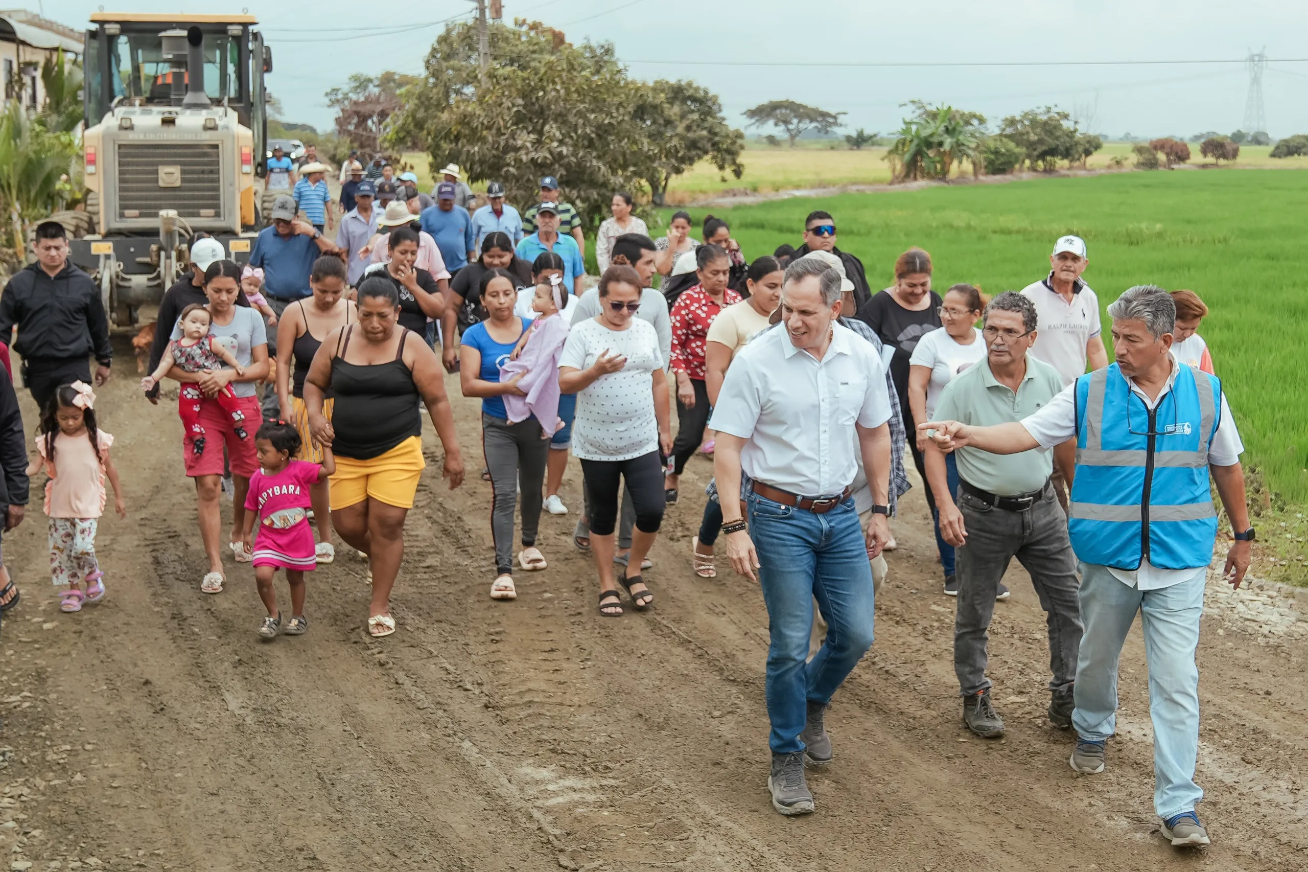 Vía Zapán-La Margarita avanza en 40% para conectar a agricultores de Samborondón