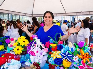 Más de 2.500 emprendedores cerraron talleres productivos de ZUMAR con desfile en Palacio de Cristal