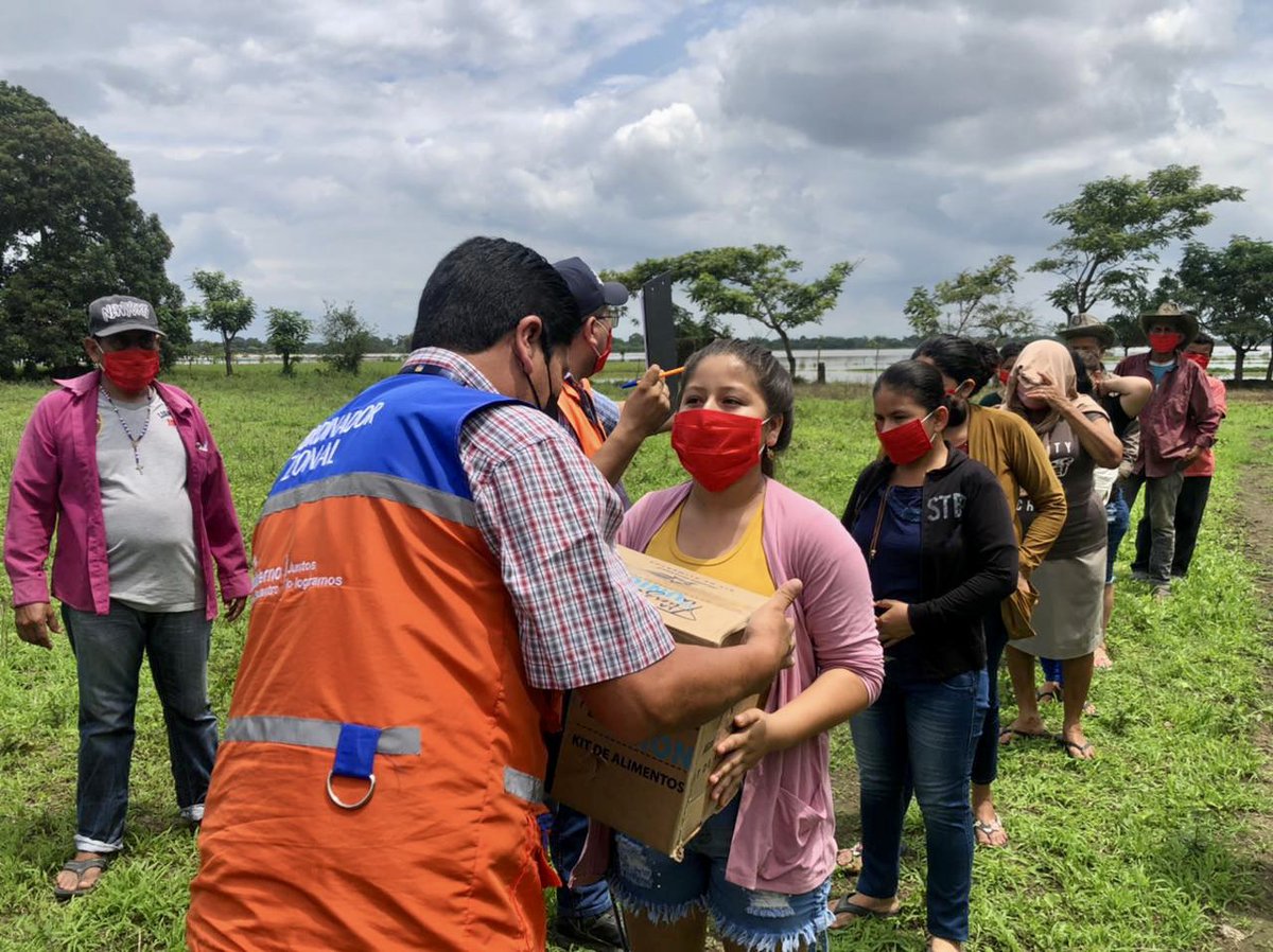 Familias de Salitre reciben ayuda tras inundaciones en recintos rurales