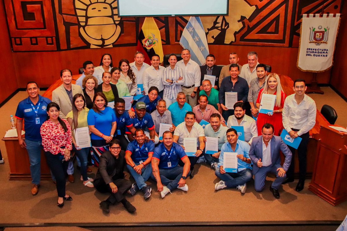 Yaguachi firma convenio para impulsar Escuelas de Fútbol con la Alcaldía