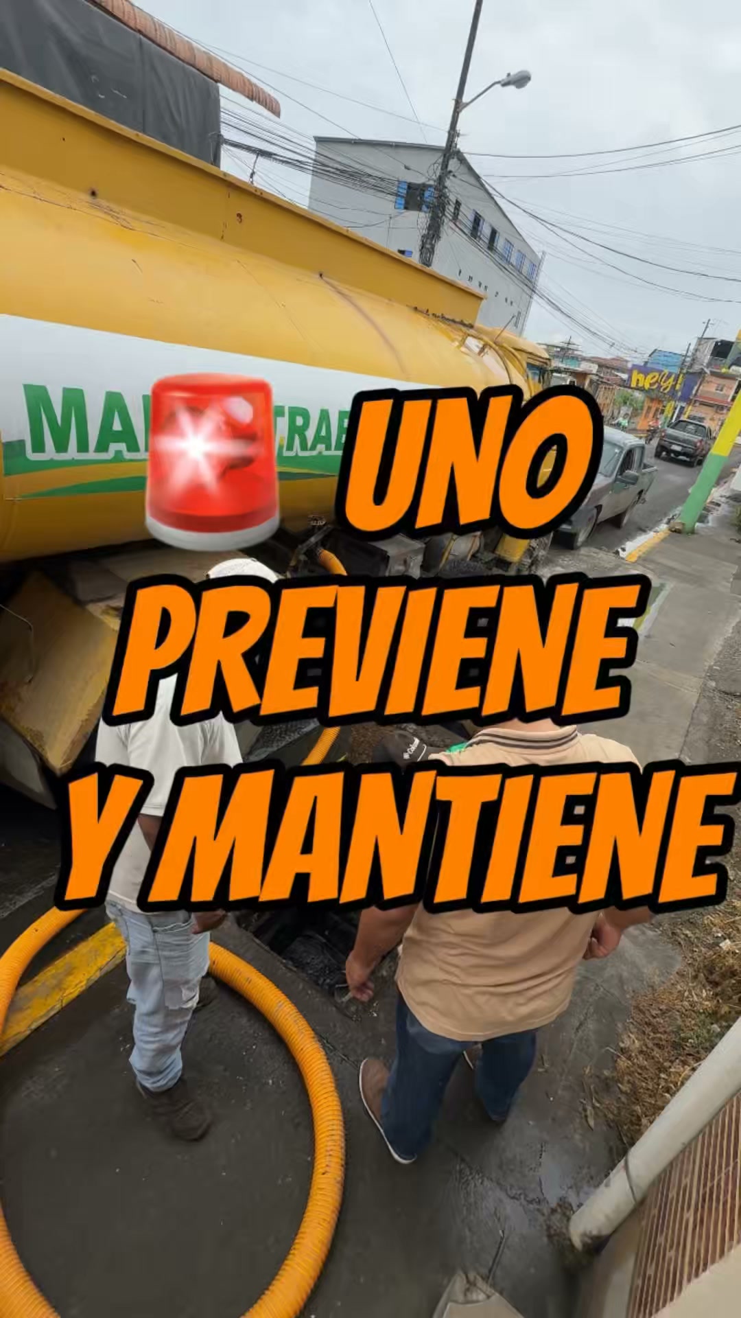 Hidrocleaner atiende colapsos en alcantarillado del cantón Simón Bolívar
