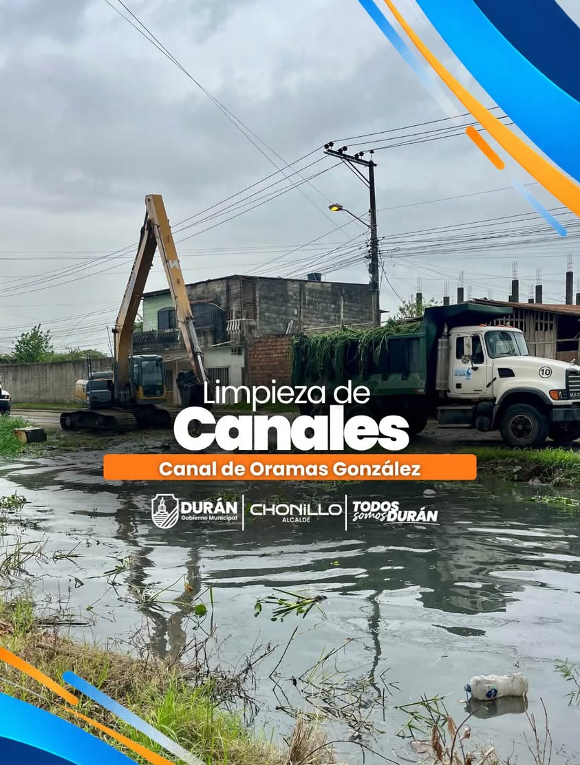 Municipio limpia canales en Oramas González para evitar inundaciones