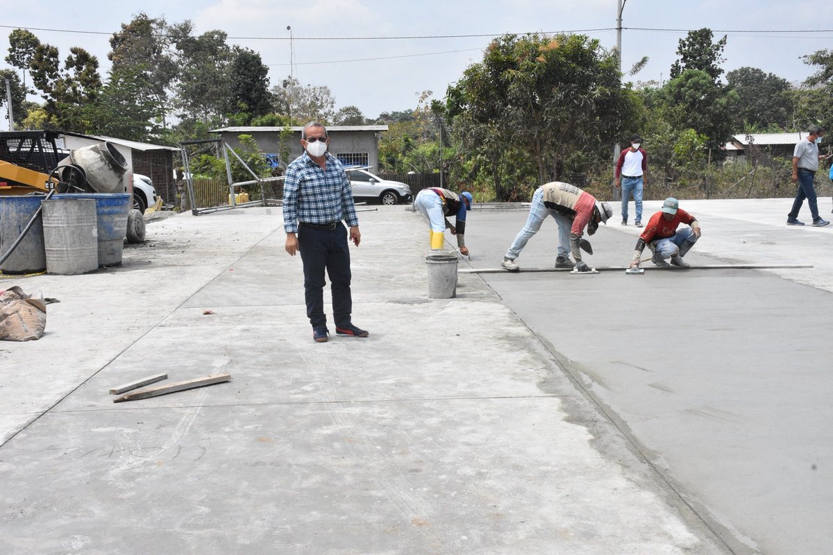 Cancha de usos múltiples avanza en San Basilio con iluminación incluida