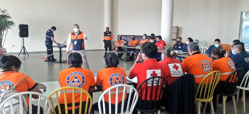 Bomberos de Playas reciben capacitación en evaluación de riesgos tras sismos