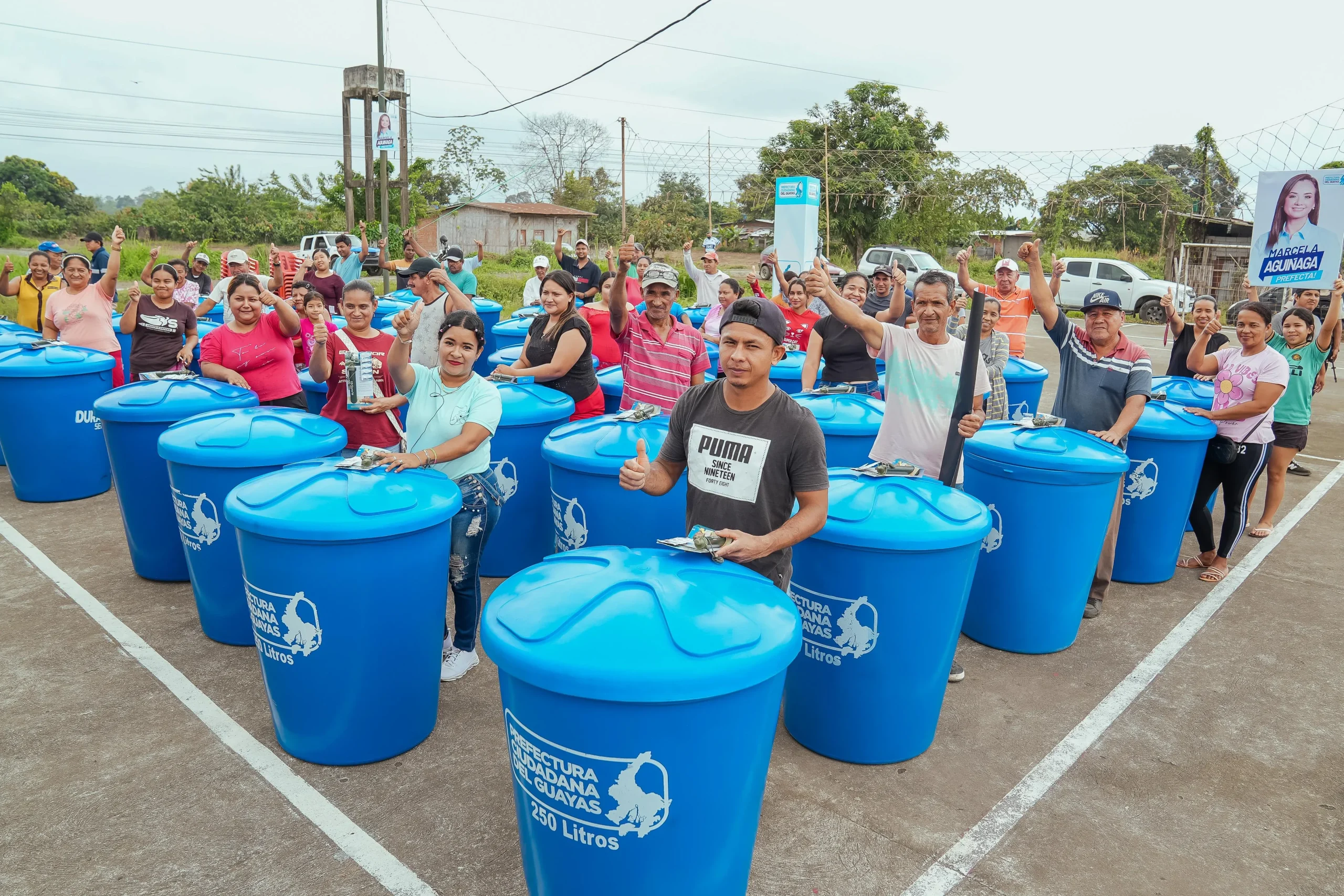 45 familias en Simón Bolívar reciben kits para asegurar agua potable
