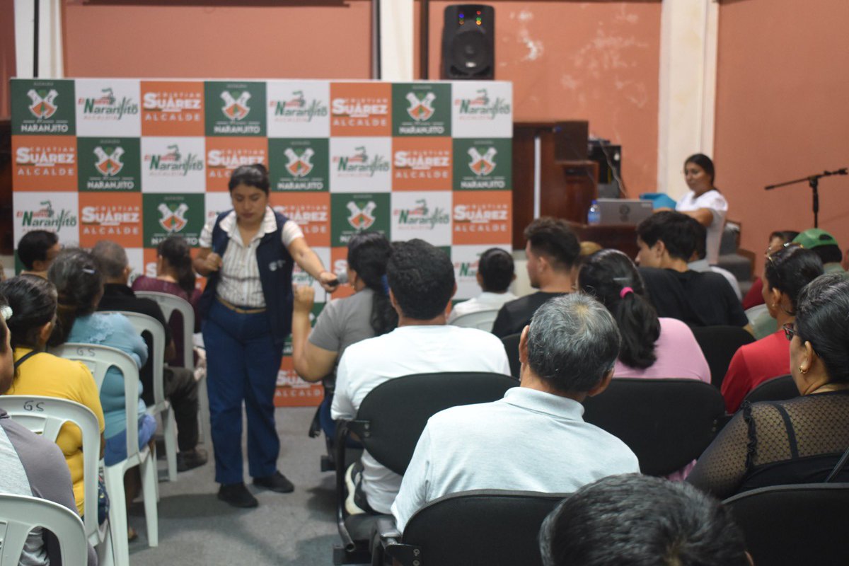 Productores de Naranjito aprenden a manejar sus finanzas en capacitación